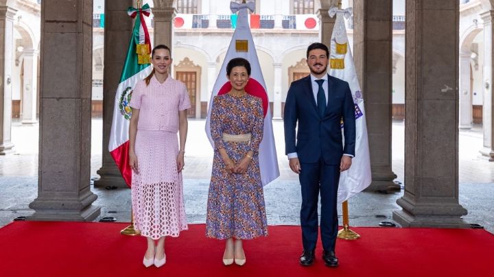 Reciben Samuel y Mariana en Palacio de Gobierno a Princesa de Japón