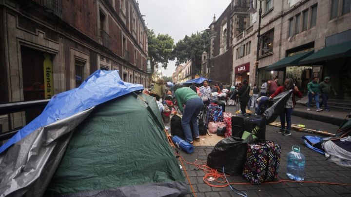 CNTE acuerda levantar plantón en el Zócalo tras casi un mes de protestas