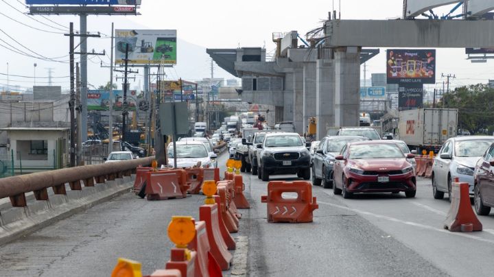 Tráfico por obras colapsa carretera Miguel Alemán