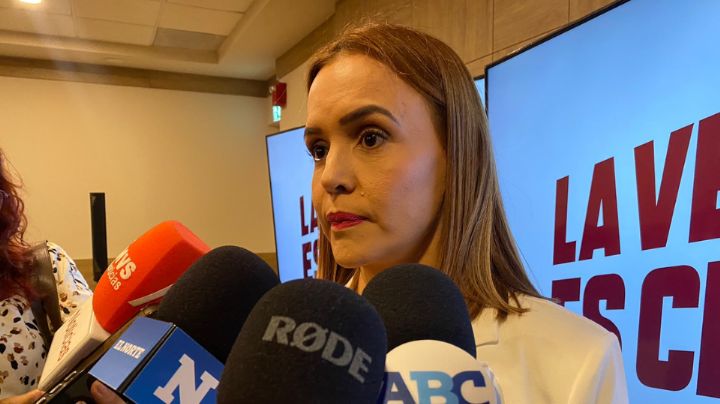 Clara Luz Flores atribuye aumento de tomas clandestinas en NL a la impunidad
