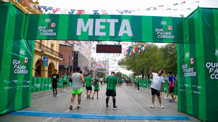 Familias y corredores disfrutan la carrera ‘Qué Padre Correr’ en Monterrey