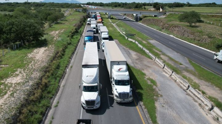 Transportistas anuncian megabloqueo en carreteras de todo el país