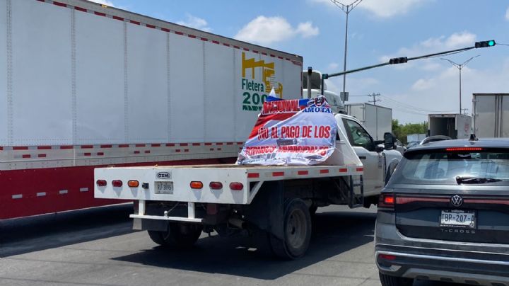 'Hay un hartazgo': transportistas protestan en NL por inseguridad en carreteras