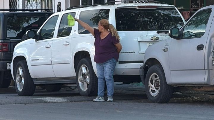 Ofertan vecinos cercanos al Estadio Monterrey sus espacios de estacionamiento