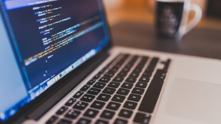La IA ya decide qué proveedores considerar: B2B la utiliza antes de contratar