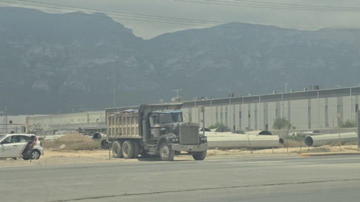 Investigan a camiones retenidos en Santa Catarina por delitos ambientales