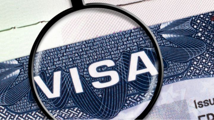 ¿Aprobaron tu visa de EU de estudiante o trabajo? Haz esto si te devolvieron el pasaporte por error