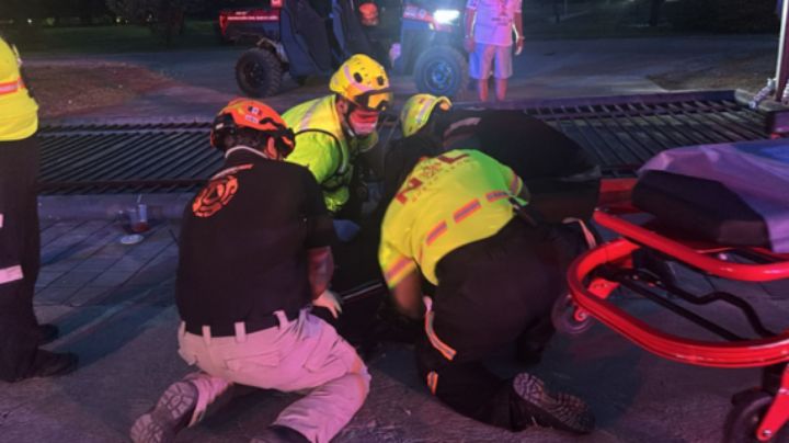 Hombre resulta herido al caer portón de Parque Fundidora durante irrupción al Fan Fest