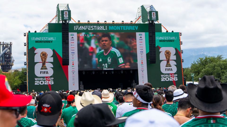 Juego de la Selección Mexicana desde el Fan Fest Monterrey.