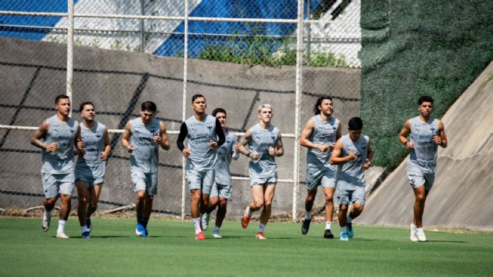 Rayados termina su entrenamiento del día y deja El Barrial para Japón