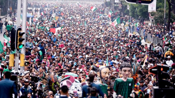 ¡Sí se pudo! CDMX rompe Récrod Guinness de la "Ola humana más grande"