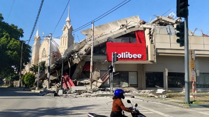 Terremoto de magnitud 7.8 sacude Filipinas y activa alerta de tsunami