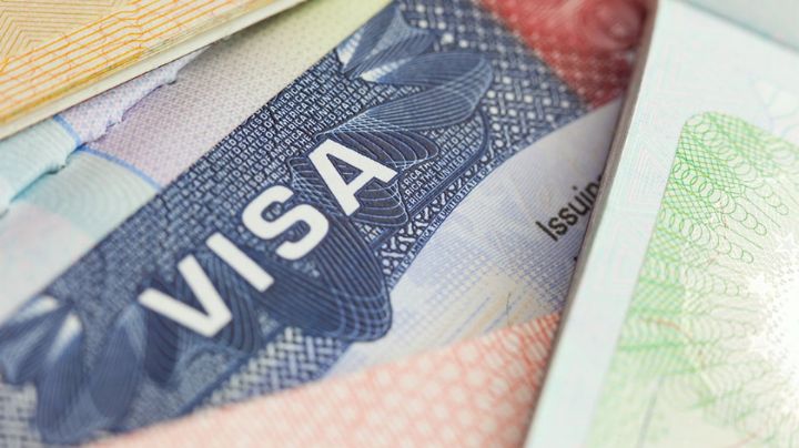 Juez bloquea tarifa ilegal de 100,000 dólares a visas H-1B impuesto por el Gobierno de Trump
