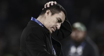 Pumas confirma la salida de Efraín Juárez como entrenador