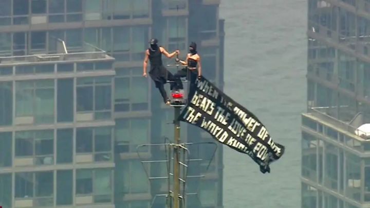Detienen a pareja tras subir al Empire State para propuesta de matrimonio