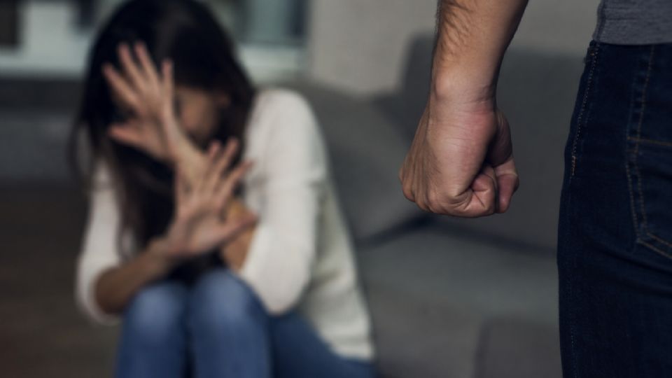 Entre enero y mayo fueron asesinadas 27 mujeres en Nuevo León, mientras miles más enfrentaron agresiones dentro y fuera del hogar.