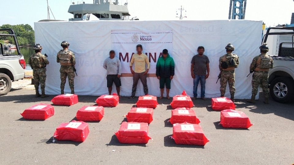 Incauta Marina 1.2 toneladas de presunta cocaína en Chiapas