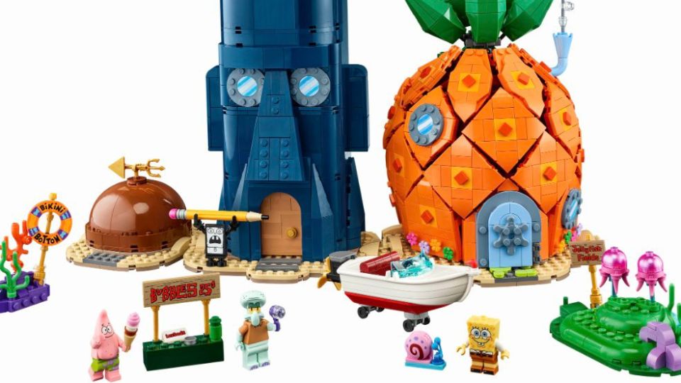 El set de construcción LEGO Icons Bob Esponja Pantalones Cuadrados: Fondo de Bikini estará disponible en preventa este 14 de julio.