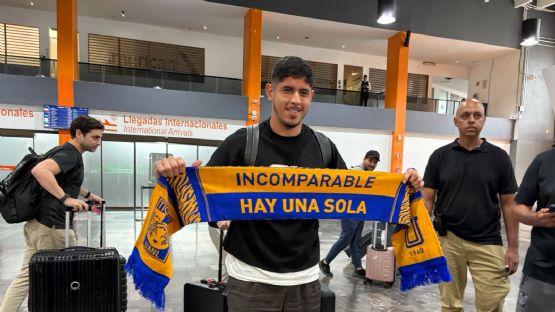 Llega a Monterrey Alan Franco, primer refuerzo de Tigres para el Apertura 2026
