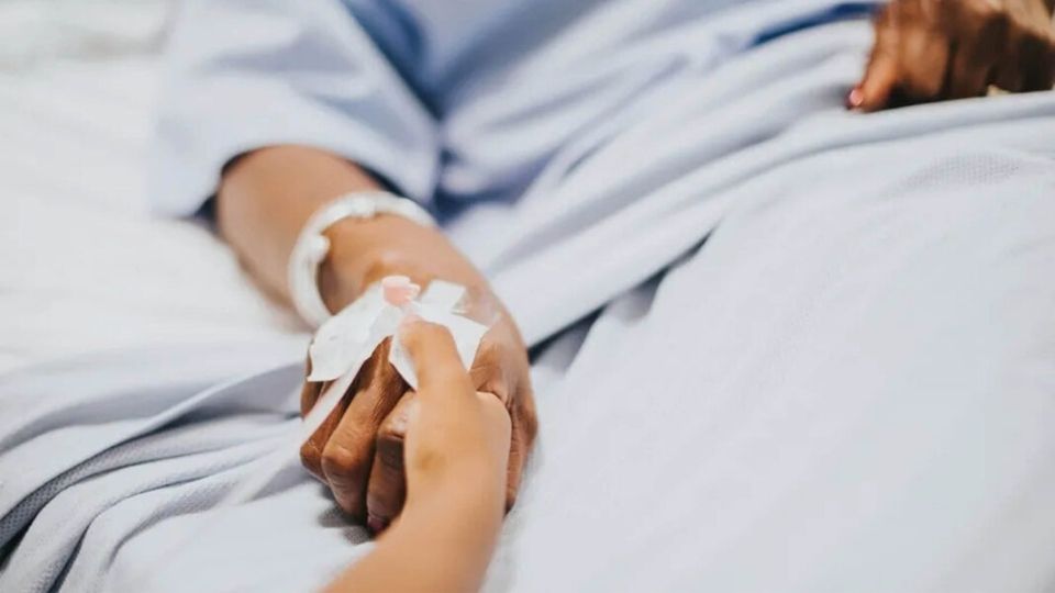 Aprueba Francia la eutanasia y el suicidio asistido