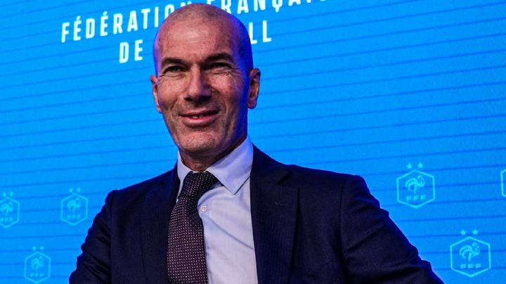 Francia hace oficial a Zinedine Zidane como su nuevo entrenador