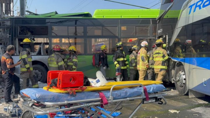 Chofer de autobús asegura que choque con 10 heridos en MTY fue por falla en los frenos