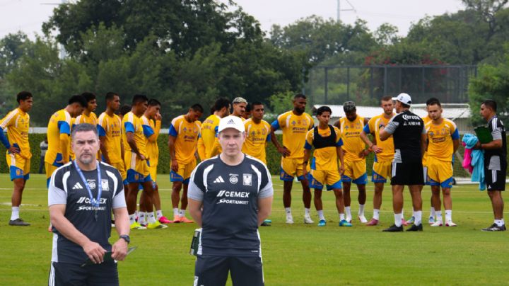 Hernán Elizondo dirige su primera práctica como interino de Tigres tras salida de Guido Pizarro