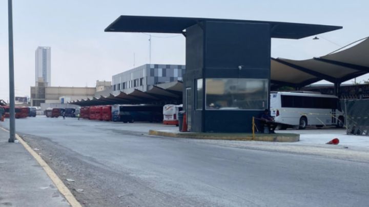 Comerciantes aledaños a la central de Mty piden revisión a autobuses para evitar tragedias