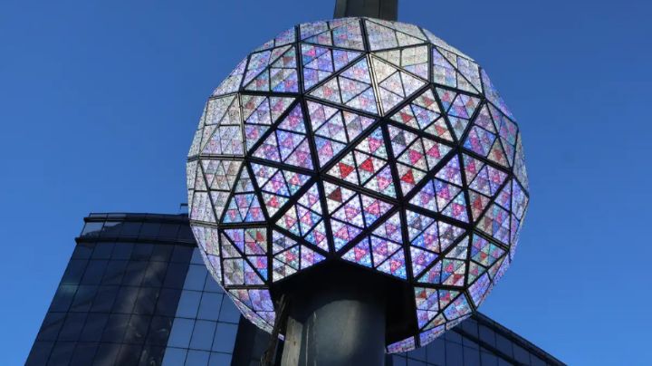 Times Square une la icónica bola de Año Nuevo a las celebraciones por la Independencia de EU