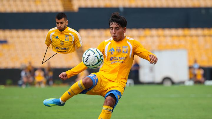 Ángel Correa sigue sin jugar con Tigres; suma otro amistoso desde la banca