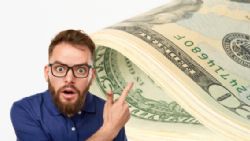 Precio del dólar hoy 13 de agosto: ¿seguirá bajando?