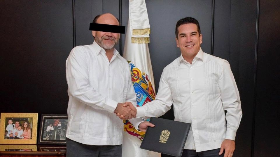 Carlos Alberto Medina Hernández junto al exgobernador Alejandro Moreno Cárdenas