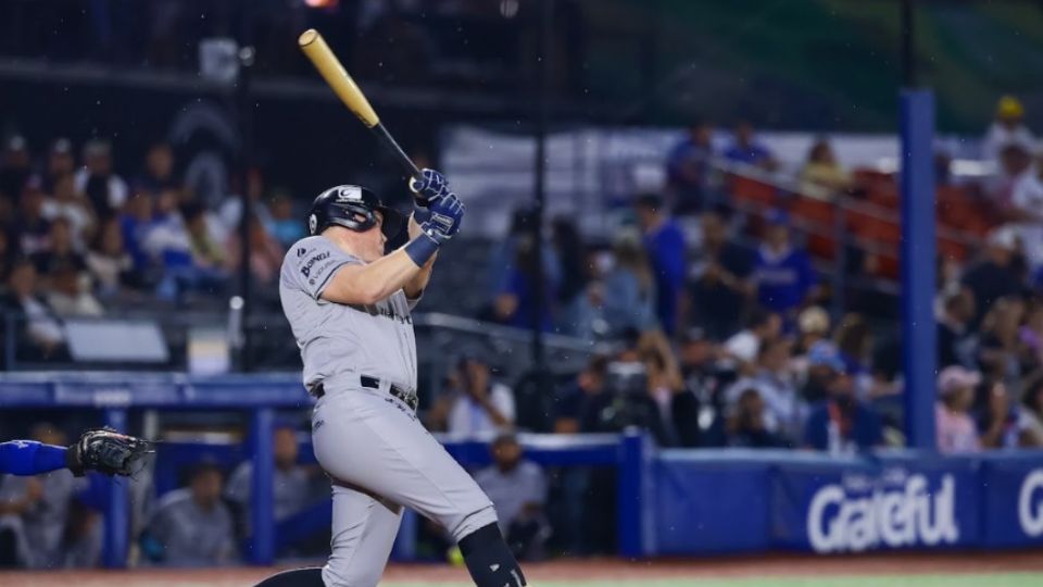 Los Sultanes de Monterrey en el tercer partido de Playoffs contra Charros