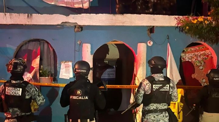 Detienen a dos mujeres durante cateo en Nueva Estanzuela en Monterrey