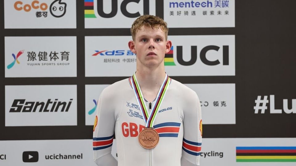 El británico Finlay Tarling, ciclista de 19 años, falleció en un accidente mientras disputada la Vuelta a Portugal