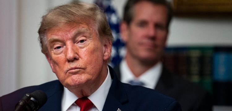 Trump se adjudica el estrecho de Ormuz como 'nuevo' territorio de EU