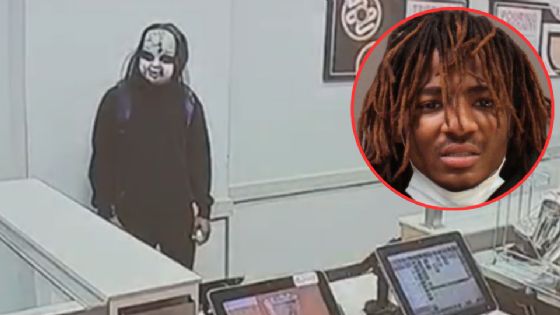Detienen a hombre que aterrorizaba con máscara de Chucky a personas en Filadelfia