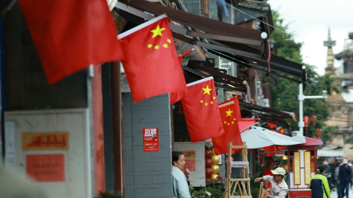 China podrá prohibir la salida del país a quienes considere "amenaza a la seguridad nacional"
