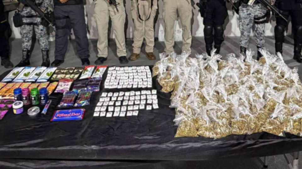 En el operativo se decomisaron varias dosis de narcóticos.