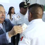 Reconocen a policías de Escobedo por su trayectoria y desempeño