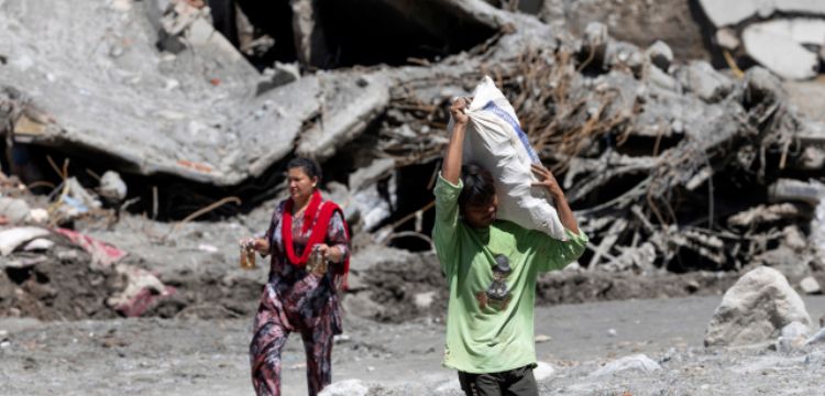 Nepal y China suman mil 384 muertos tras 12 días de las devastadoras riadas